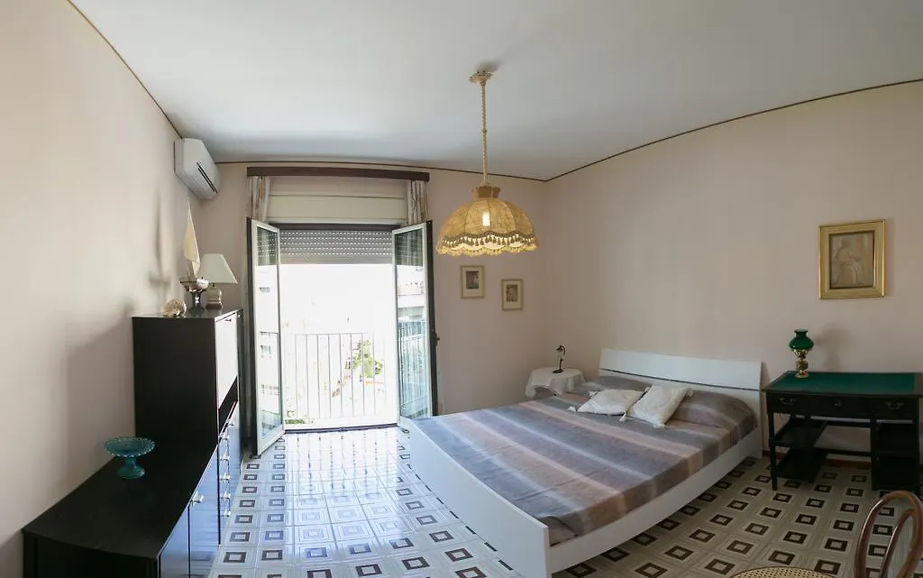 Archimede Lounge Apartment Cefalu Italy