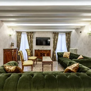 https://c-rialto-4122-luxury-terrace.hotelinveneto.com