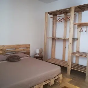 Amendola24 Apartment